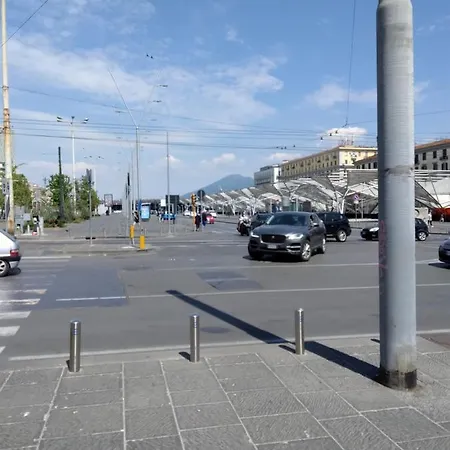 Crisari Ξενοδοχείο *